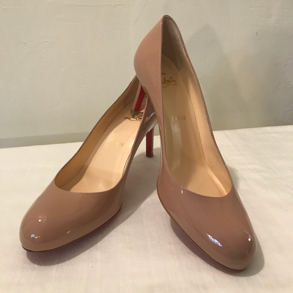Christian Louboutin Nude Pumps